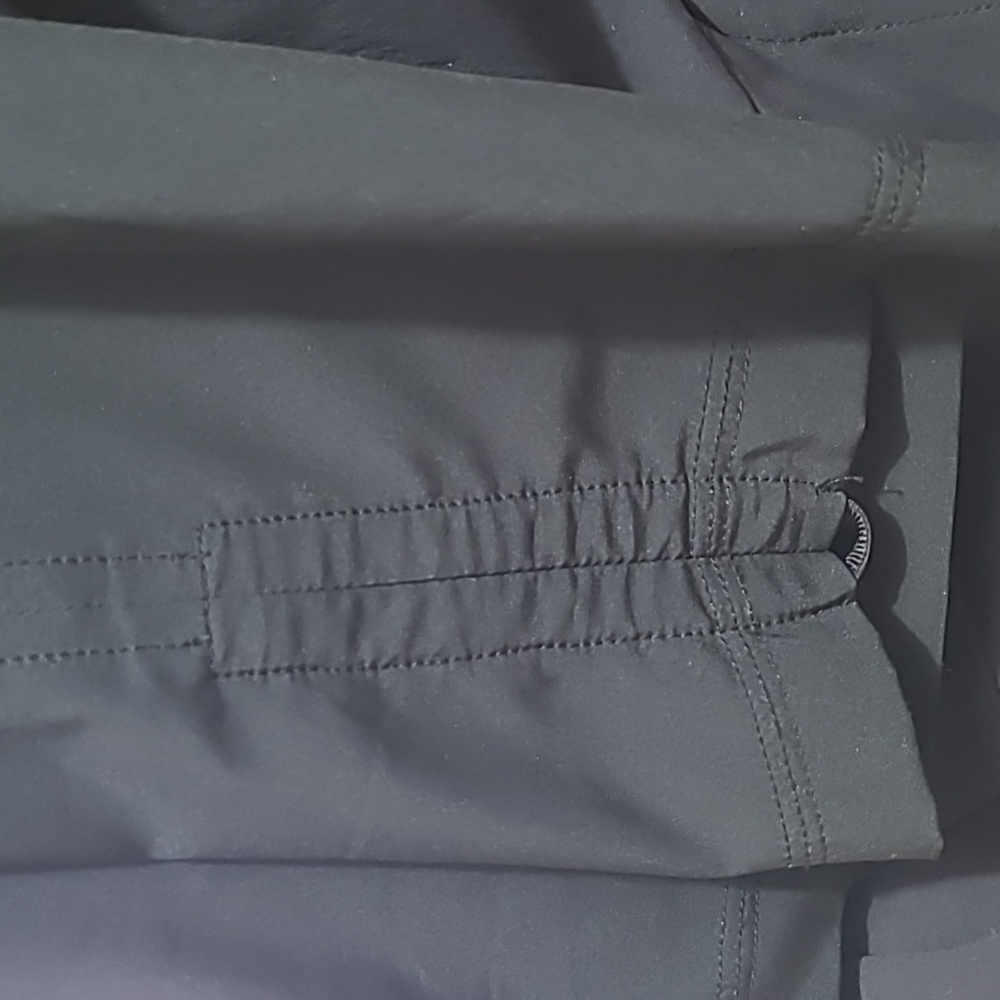 NWT INDYGENA (Now known as INDYEVA) FOS Black Capri Stretch Low Rise Pants Small - Picture 10 of 10